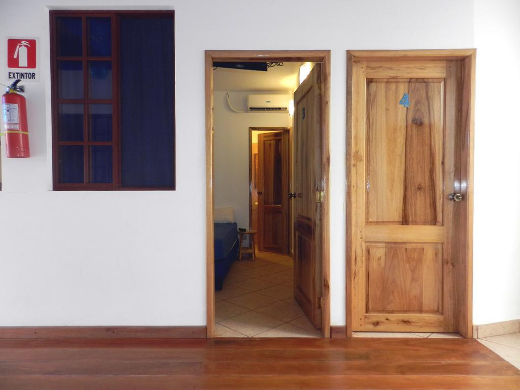 Hostal Yaku Montañita Oda fotoğraf