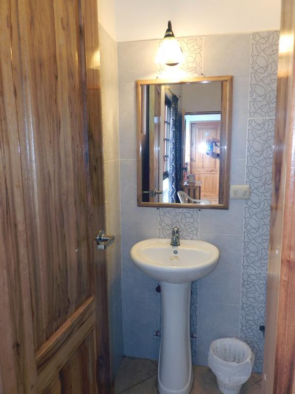 Hostal Yaku Montañita Oda fotoğraf